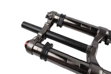 Cargar imagen en el visor de la galería, Free Shipping Suspension Fork Latest DNM USD-8S Triple Crown Downhill Air Fork 203mm 20mm Axle Dual Brake